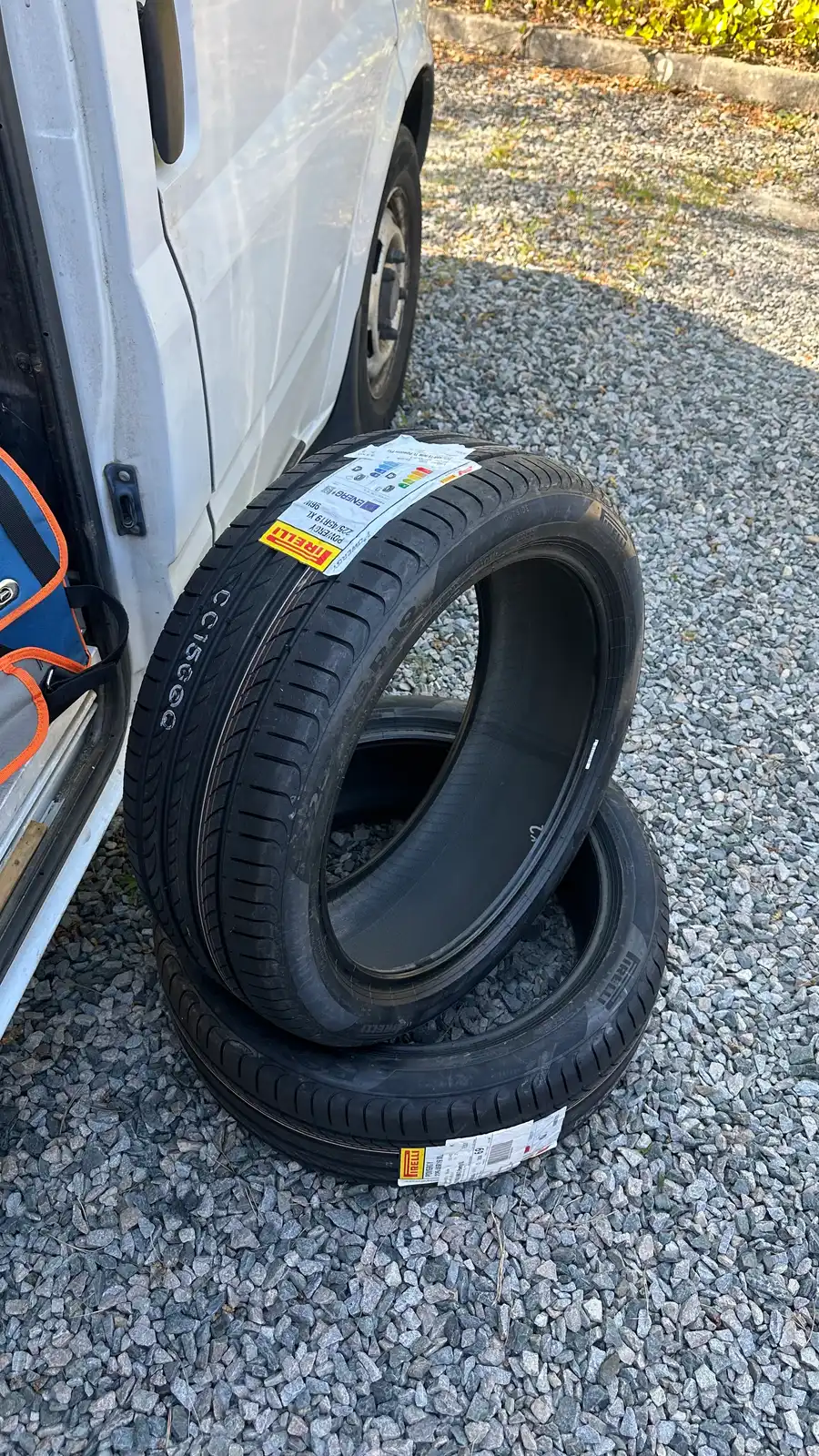 Pneus neufs Pirelli Cinturato en stock pour montage a domicile Lyon, Assist'Pneu24 toutes marques premium